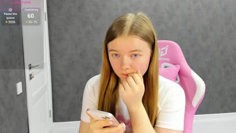 Eva online show from 01.25.25