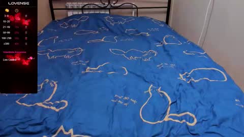 Snapshot of eva_zero chatting on 10.05.25 Eva online show from 10.05.25