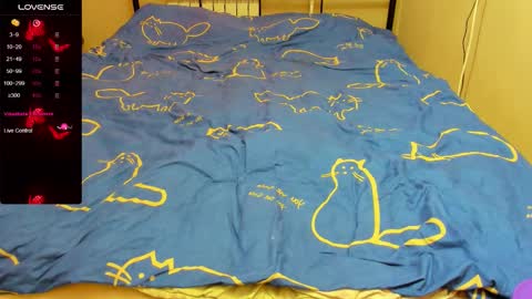 Snapshot of eva_zero chatting on 10.13.25 Eva online show from 10.13.25