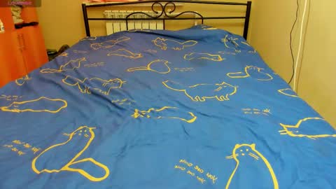 Snapshot of eva_zero chatting on 10.20.25 Eva online show from 10.20.25