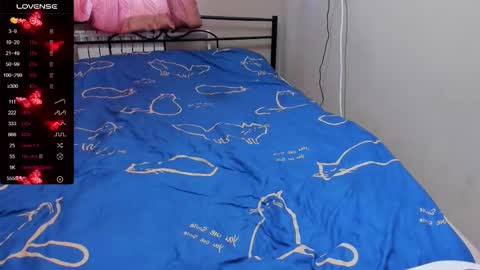 Snapshot of eva_zero chatting on 10.22.25 Eva online show from 10.22.25