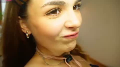 Hello my name is Eva its my first day here online show from 07.10.26