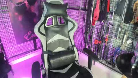 Snapshot of evaa_bdsm chatting on 10.26.25 EVA INDEPENDENT MODEL online show from 10.26.25