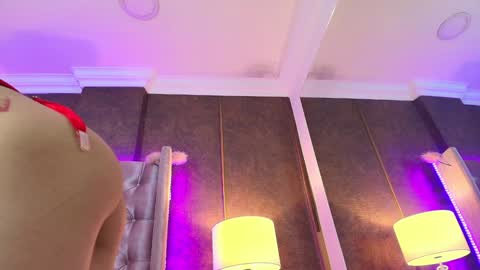 EVA CLOEE online show from 01.14.25
