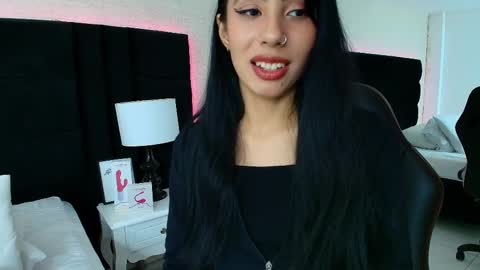 EVA CLOEE online show from 09.26.25