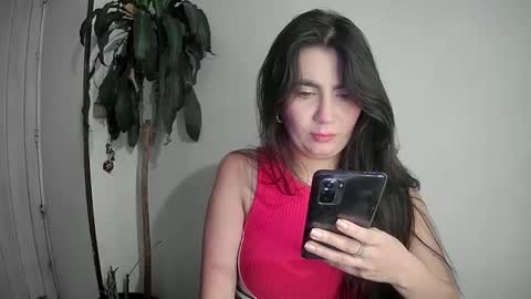 evacollins12 online show from 12.23.24