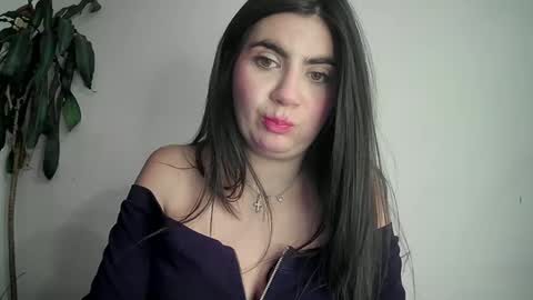 evacollins12 online show from 01.29.25