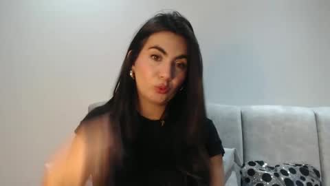 evacollins12 online show from 09.11.25