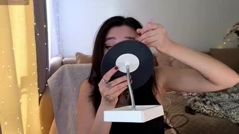 Eva online show from 11.25.25