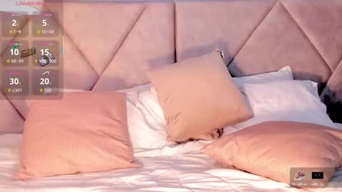 Snapshot of evaforbs chatting on 10.16.25 Evaforbs online show from 10.16.25