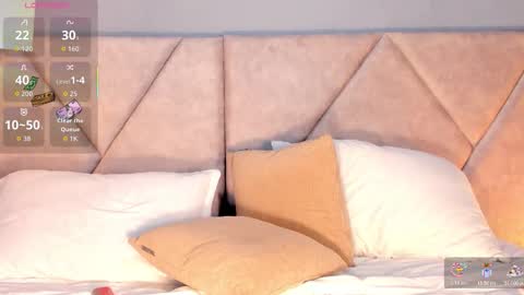 Snapshot of evaforbs chatting on 11.07.25 Evaforbs online show from 11.07.25