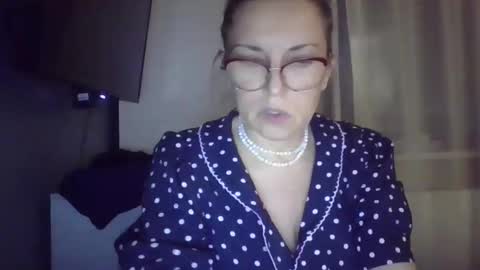 evaglad online show from 09.28.25