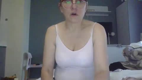 evaglad online show from 10.04.25