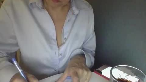 evaglad online show from 10.10.25