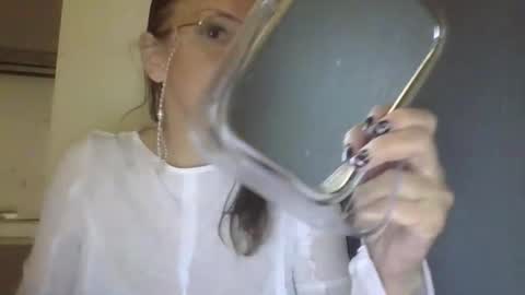 evaglad online show from 10.12.25