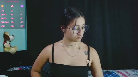 Evah Lee online show from 10.05.25