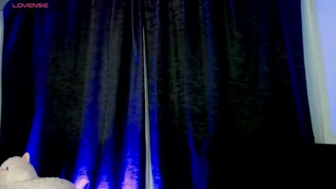 Evah Lee online show from 05.30.26