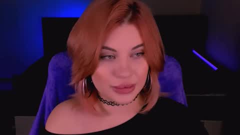 Snapshot of evaharve chatting on 10.10.25 Eva online show from 10.10.25