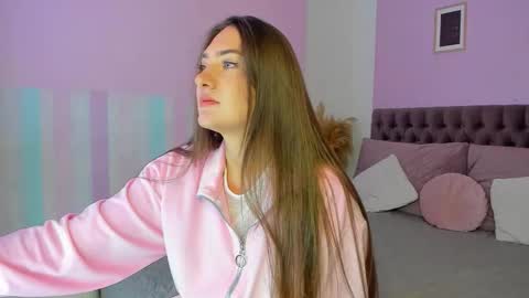 Snapshot of evalaniss chatting on 04.28.26 Eva online show from 04.28.26