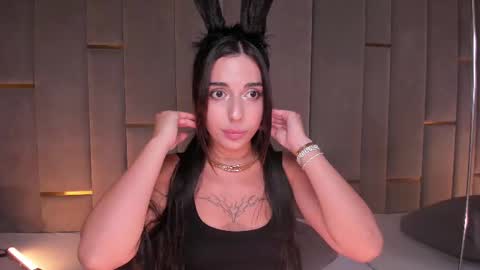 Snapshot of evalims chatting on 03.09.25 EVA online show from 03.09.25