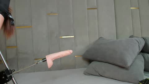 Snapshot of evalims chatting on 11.05.25 EVA online show from 11.05.25