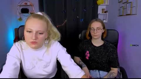 Snapshot of evalora_vei chatting on 10.15.25 evalora online show from 10.15.25