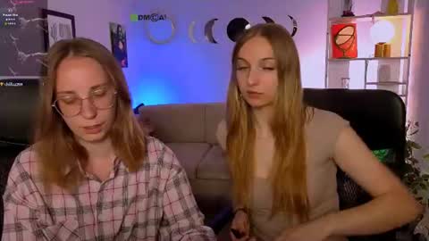 Snapshot of evalora_vei chatting on 07.06.26 evalora online show from 07.06.26