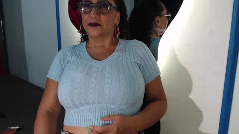 Eva Mills online show from 02.05.25