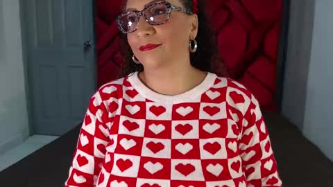 Eva Mills online show from 02.09.25