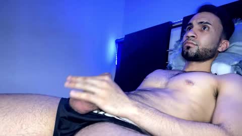 Snapshot of evan57036 chatting on 11.10.25 evan57036 online show from 11.10.25