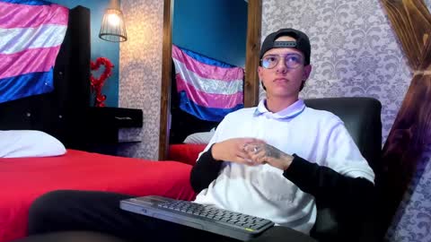 Evan Smitt online show from 01.07.25