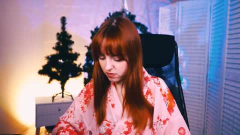Eva  online show from 12.08.24