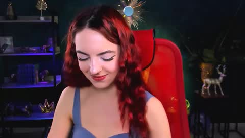 Snapshot of evanellson chatting on 11.09.25 Eva online show from 11.09.25