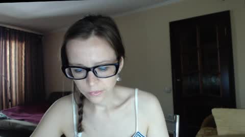 Snapshot of evangeline06 chatting on 05.20.26 YourMistress online show from 05.20.26