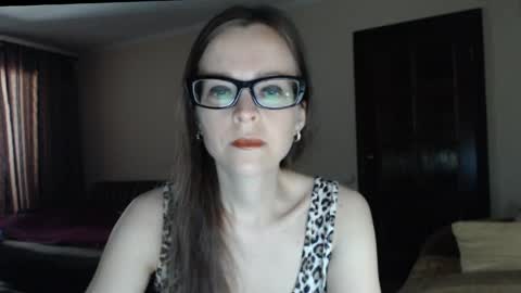 Snapshot of evangeline06 chatting on 06.02.26 YourMistress online show from 06.02.26