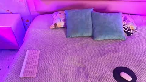 Evangelyne online show from 12.22.25