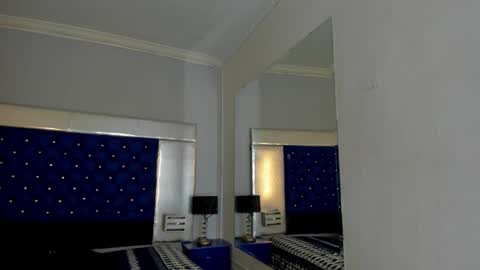 Snapshot of evanllelyne chatting on 10.22.25 evanllelyne online show from 10.22.25