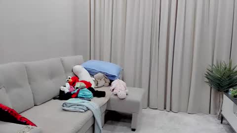 evanonsense online show from 09.28.25