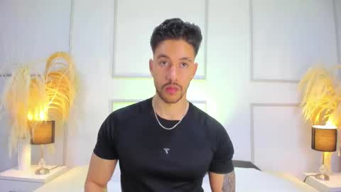 Snapshot of evans_opry1 chatting on 10.19.25 E V A N S online show from 10.19.25