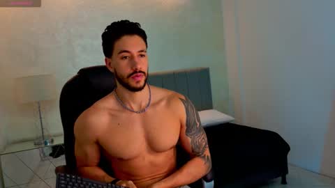 Snapshot of evans_opry1 chatting on 02.28.26 E V A N S online show from 02.28.26