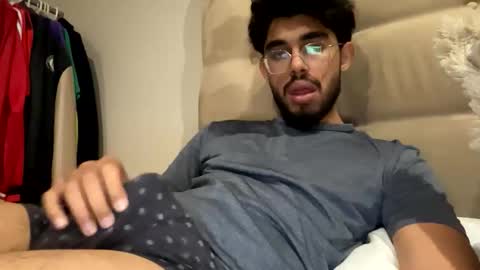 Snapshot of evansjacob chatting on 11.04.25 evansjacob online show from 11.04.25