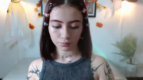 Evanssa lx online show from 10.29.25