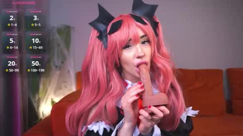 Snapshot of evarabbit chatting on 10.27.25 Eva online show from 10.27.25