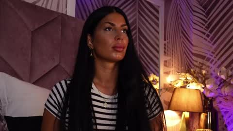 Snapshot of evarhea chatting on 05.21.26 EvaRhea online show from 05.21.26