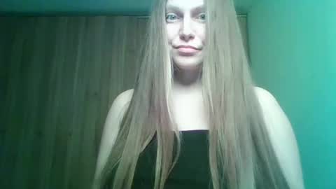 evasapples2026 online show from 02.12.26