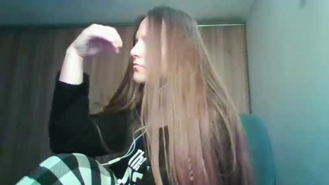 evasapples2026 online show from 04.14.26