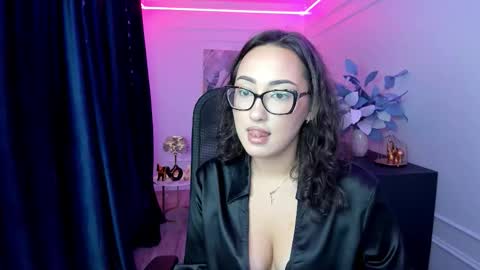 evasarazardje online show from 11.18.25