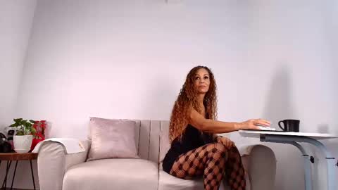  EVA LUNA online show from 02.12.25