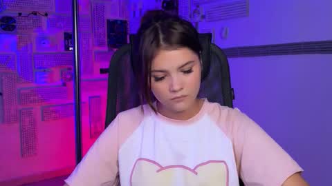 Eva  next stream -  - 1600 UTC2000  online show from 11.21.25