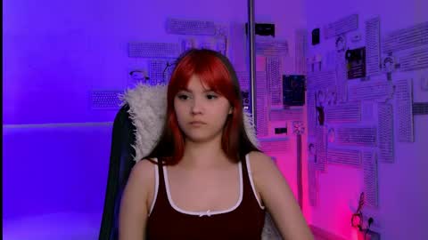 Snapshot of evathopson chatting on 05.10.26 Eva next stream - - 1600 UTC2000 online show from 05.10.26